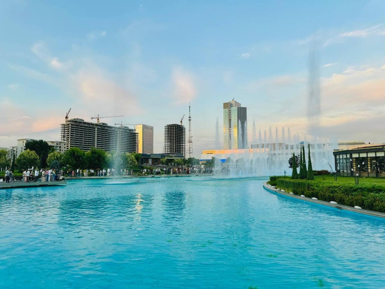 Boulevard Tashkent City Eksteriør bilde